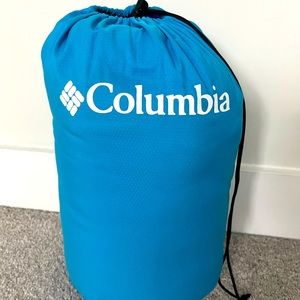 NWOT Columbia Indoor/Outdoor Throw